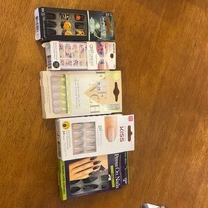 Kiss Press-On Nails Set - Black, Pink, Silver